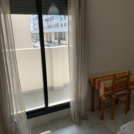Habitacion Privada En Urbanizacion Con Piscina Y Pista De Padel 엘푸에르토데산타마리아 외부 사진